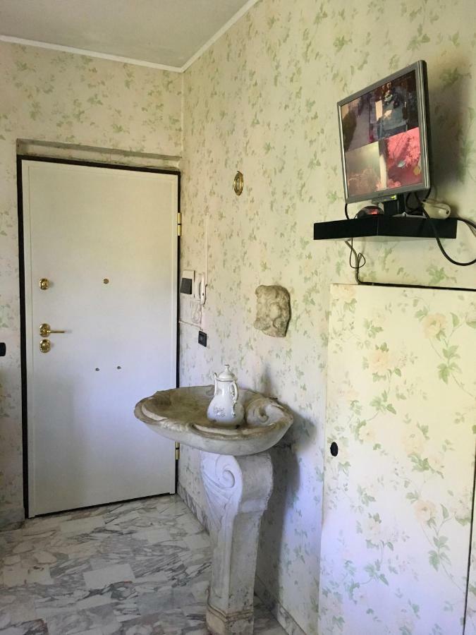 Il Nido Della Rondine Bed & Breakfast Leivi Eksteriør bilde